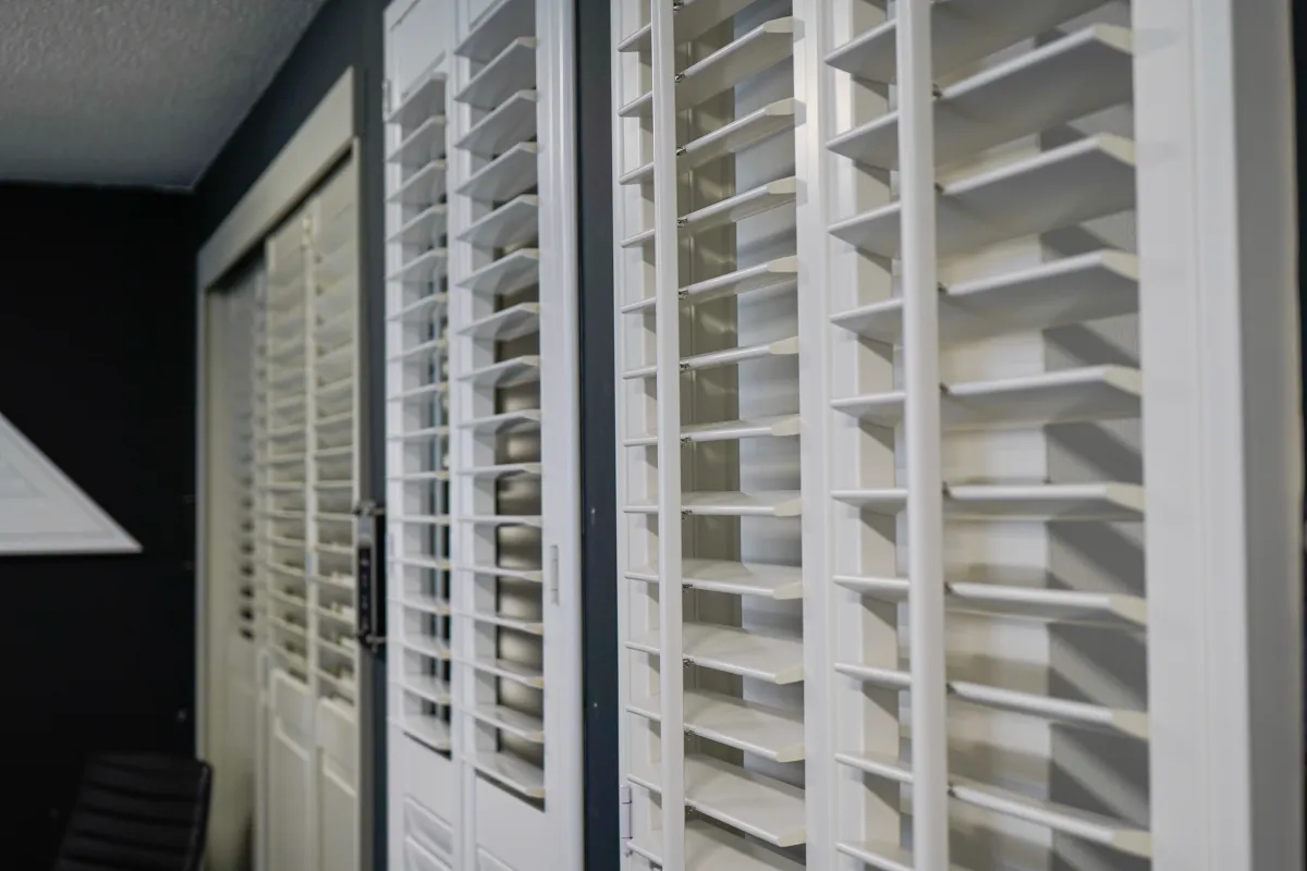 Waterproof Shutters for Bathrooms: The Definitive Guide