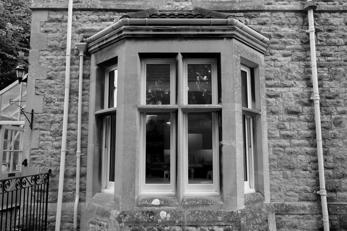 Shutters Hammersmith: W6 Fitting Service for Every Window Type